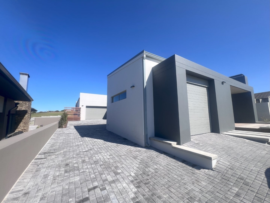 4 Bedroom Property for Sale in Oubaai Western Cape